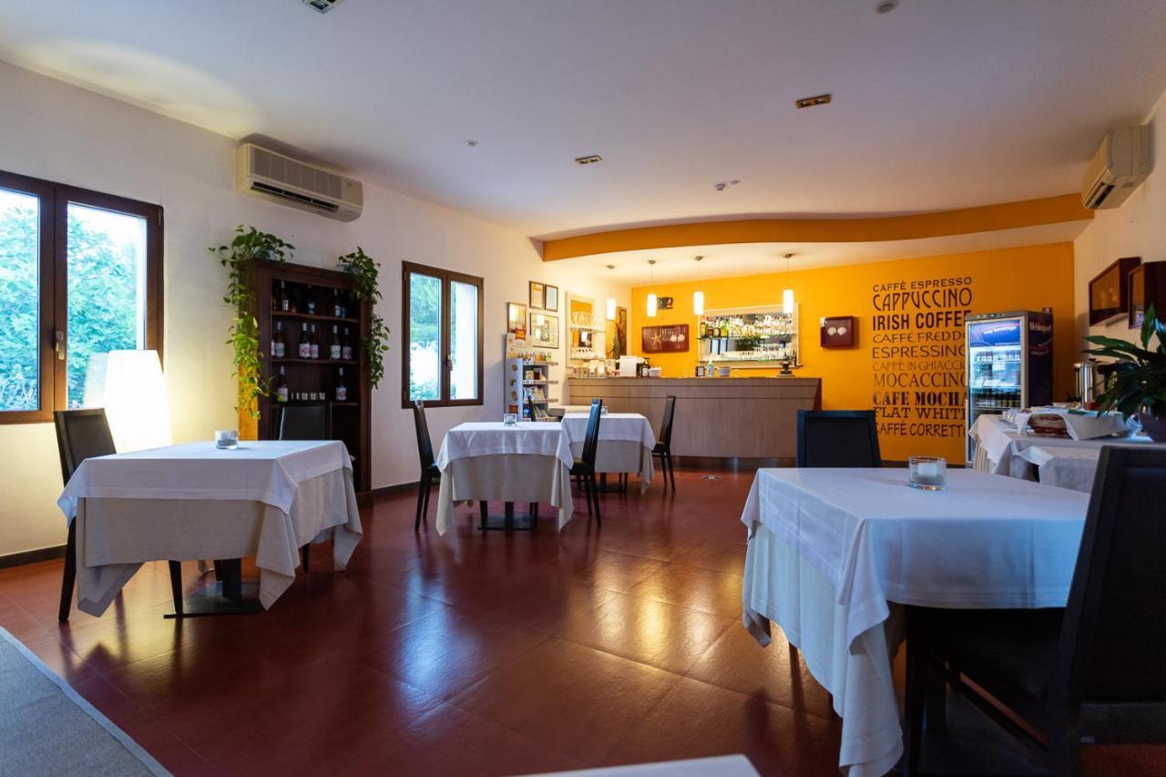 Club Azzurro Hotel & Resort Порто-Чезарео Екстер'єр фото